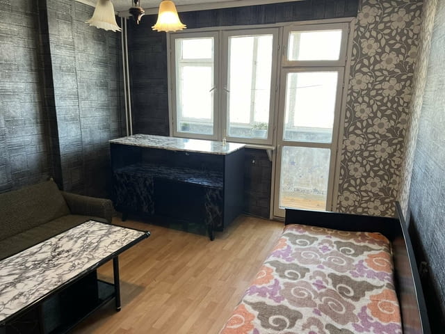 Продаваме двустаен апартамент 64 кв.м. в гр. София, жк Люлин 10, ет.14, ЕПК, обзаведен, панора - снимка 3