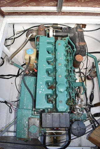 Скандинавска моторна лодка тип Pilothouse, глисираща, 6.60м на 2.35м. Двигател Volvo Penta TMD40A, 6 - снимка 11