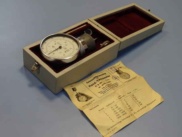 Оборотометър механичен VEB Kombinat Hand-Tachometer TYP H6 40-48000min-1 - снимка 1