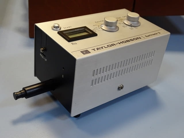 Грапавомер TAYLOR-HOBSON surtronic 3 parameter surgraphic recorder - снимка 3