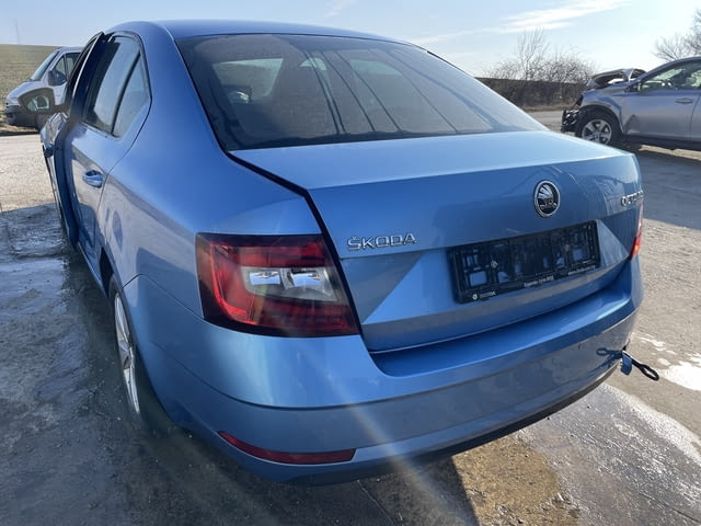 Skoda Octavia 2.0 TDI, 150 кс., DSG, двигател DFF, ск. кутия UAW(7A), 2019 г., 106 000 km, Шкода Окт - снимка 4