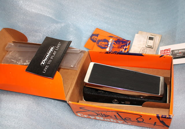 Dunlop Wha JH Cry Baby - Jimi Hendrix УА-УА ПОЧТИ НОВ - град София | Други - снимка 3