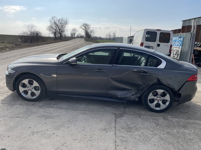 Jaguar XE 2.0 двигател 204DTD 180 кс., AWD автоматик, 67000 км., 2019г., euro 6B, Ягуар ХЕ 2.0 Engin - снимка 3