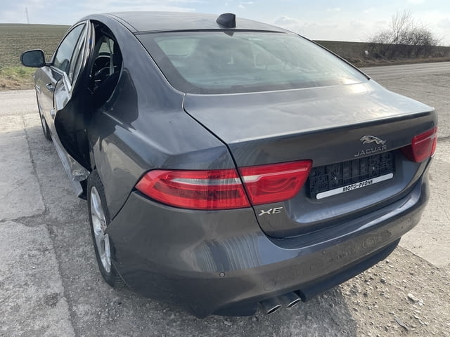 Jaguar XE 2.0 двигател 204DTD 180 кс., AWD автоматик, 67000 км., 2019г., euro 6B, Ягуар ХЕ 2.0 Engin - снимка 4