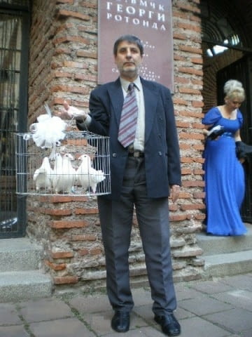 Бели гълъби за сватби и абитуриентски балове - град София | Сватби - снимка 2