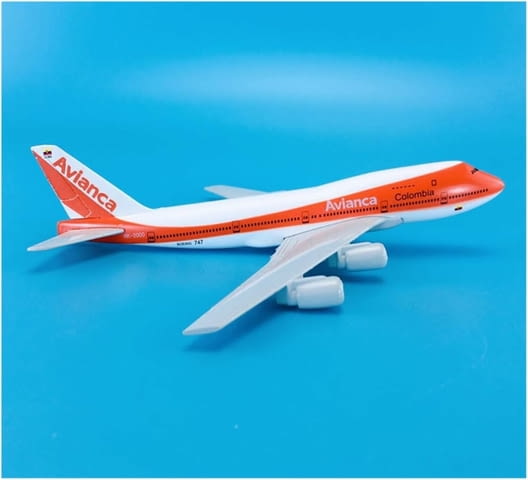 Бойнг 747 самолет модел макет Avianca метален черна кутия пътници на борда - снимка 5