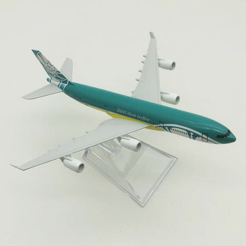 Еърбъс 340 самолет модел макет BWIA West Indies метален полети летене - снимка 3