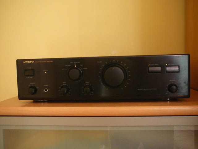 Onkyo a-8820 - град Пазарджик | Ресийвъри / Усилватели - снимка 1