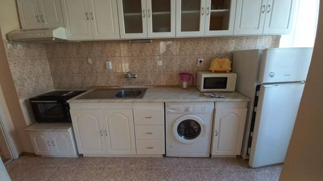 Давам под наем двустаен апартамент на Центъра 2-стаен, 70 м2, Тухла - град Пловдив | Апартаменти - снимка 3