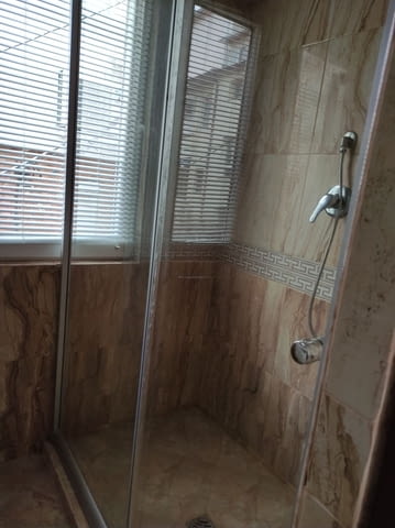 Давам под наем двустаен апартамент на Центъра 2-стаен, 70 м2, Тухла - град Пловдив | Апартаменти - снимка 8