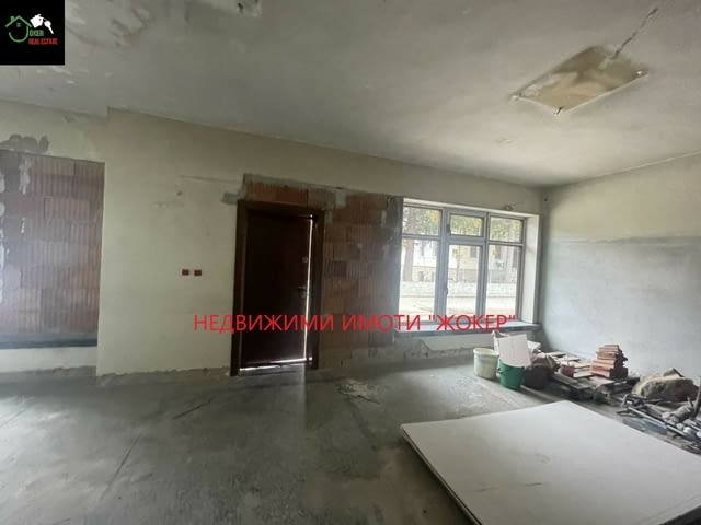 Две къщи в село Войнежа 2-етажна, Тухла, 290 м2 - село Войнежа | Къщи / Вили - снимка 12