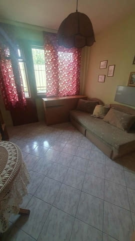 Давам под наем двустаен апартамент в Кършияка 2-стаен, 65 м2, Тухла - град Пловдив | Апартаменти - снимка 5