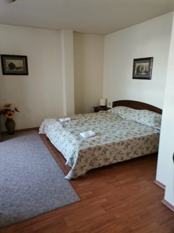 Пролетна ваканция в БАНСКО в хотел „ХОЛИДЕЙ ГРУП“ *** ОФЕРТА Баба и внуче в Банско през април месец - снимка 2