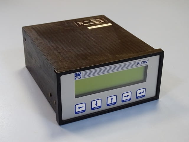 Операторски панел Gestra Flow 100-SSSS operator panel 230V/50Hz - снимка 1