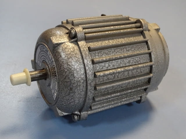 Ел. двигател за хладилни инсталации ”Елпром”-Тетевен АРХВ-25/4 220V - снимка 3