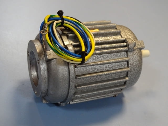 Ел. двигател за хладилни инсталации ”Елпром”-Тетевен АРХВ-25/4 220V - снимка 5