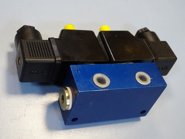 Пневматичен вентил Festo BMCH-2-3-1/8 Solenoid Valve 0-7Bar 24VDC - снимка 4