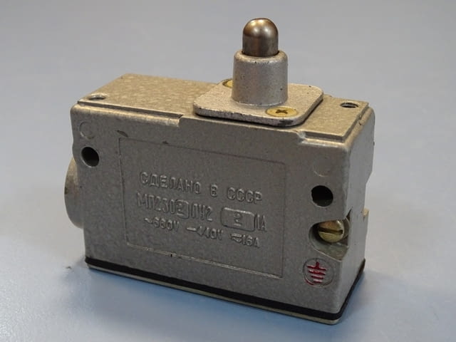 Краен изключвател МП2302ЛУ22 USSR Limit Switch 1A 660VAC/440VDC/16A - снимка 1