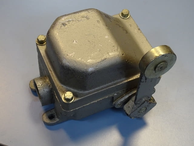 Краен изключвател за кран КУ-501 Limit Switch 10A 500V, city of Plovdiv | Industrial Equipment - снимка 6