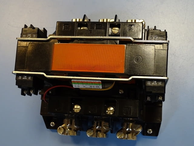 Контактор Klockner-Moeller DIL 8-22 universal contactor 300A 220V - снимка 5