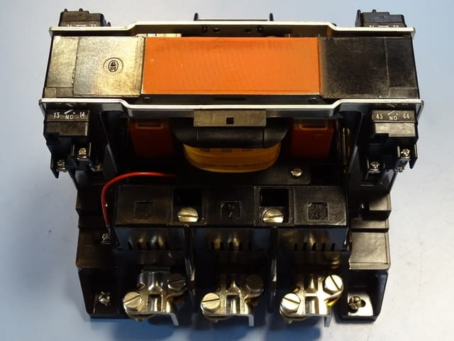 Контактор Klockner-Moeller DIL 8-22 universal contactor 300A 220V - снимка 7