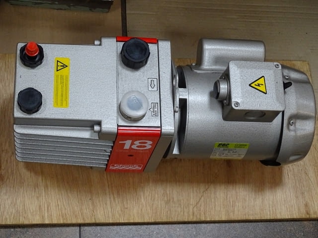Вакуум помпа Edwards E1M-18 Rotary Vacuum Pump 220V 18 m3/h, град Пловдив - снимка 6