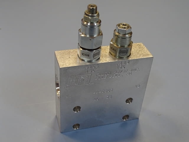 Хидравличен блок FPI v1 4640807 v2 MCZ8 2500psi, град Пловдив | Промишлено Оборудване - снимка 1