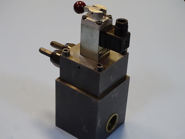 Хидравличен клапан Hoerbiger Hydraulik SK90526.2A hydraulic valve 12V - снимка 11