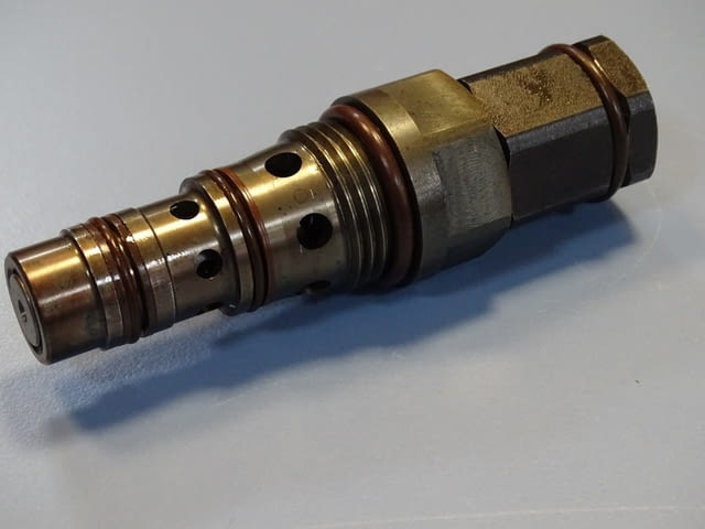 Хидравличен клапан Parker 640932/50-55LB-FT hidraulic valve 500psi - снимка 1