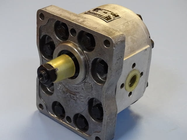 Хидравлична помпа "Хидравлика" А54X 175 Bar 1500 min-1 Hydraulic pump - снимка 8