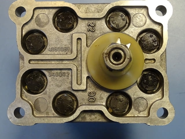 Хидравлична помпа Sandstrand TAP 22-90/44 DCO 02/8G Hydraulic gear pump - снимка 9