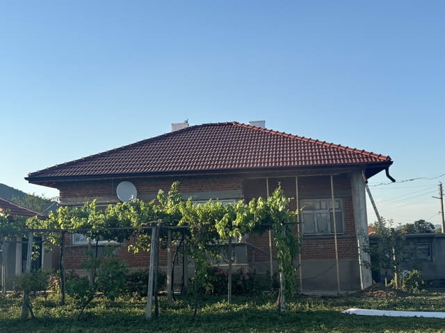 Ремонт на покриви - град София | Покриви / Саниране / Изолации - снимка 9