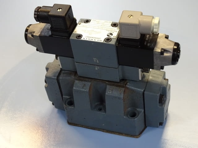 Хидравличен разпределител Rexroth 4 WEH 16 G 30/6AG 24 NETSZ4 250Bar 24VDC - снимка 4