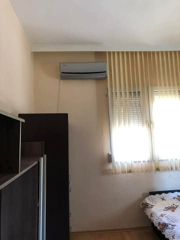 Давам под наем етаж втори от еднофамилна триетажна кооперация състоящ се от три стаи-в Кичук Париж. - снимка 5