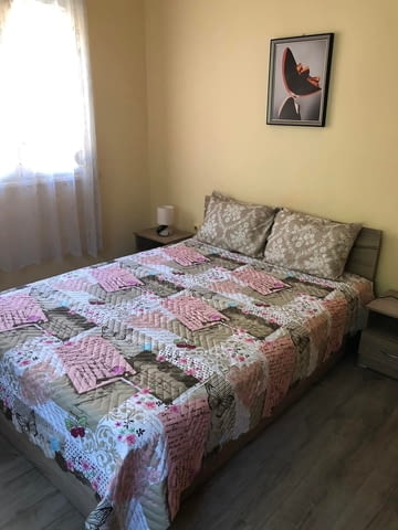 Давам под наем етаж втори от еднофамилна триетажна кооперация състоящ се от три стаи-в Кичук Париж. - снимка 10