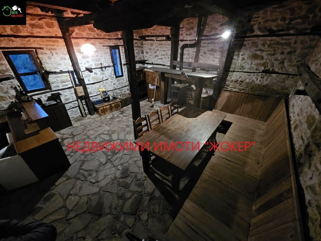 Двуетажна къща в гр. Велико Търново, city of Veliko Tarnovo | Houses & Villas - снимка 4