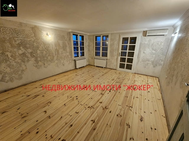 Двуетажна къща в гр. Велико Търново, city of Veliko Tarnovo | Houses & Villas - снимка 7