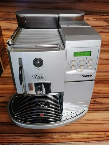 Кафе автомат Saeco Royal Professional All-in-one coffee machine, Grey, Cappuccino system, Crema disk, Works with ground coffee, Coffee mill, Rapid heater, Automatic rinse, Cups heating, Coffee tank, Steam nozzle, Display - city of Sofia | Espresso Machines - снимка 1