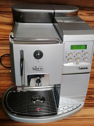 Кафе автомат Saeco Royal Professional All-in-one coffee machine, Grey, Cappuccino system, Crema disk, Works with ground coffee, Coffee mill, Rapid heater, Automatic rinse, Cups heating, Coffee tank, Steam nozzle, Display - city of Sofia | Espresso Machines - снимка 2