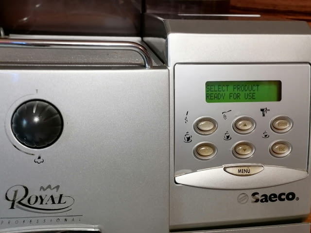 Кафе автомат Saeco Royal Professional All-in-one coffee machine, Grey, Cappuccino system, Crema disk, Works with ground coffee, Coffee mill, Rapid heater, Automatic rinse, Cups heating, Coffee tank, Steam nozzle, Display - city of Sofia | Espresso Machines - снимка 3