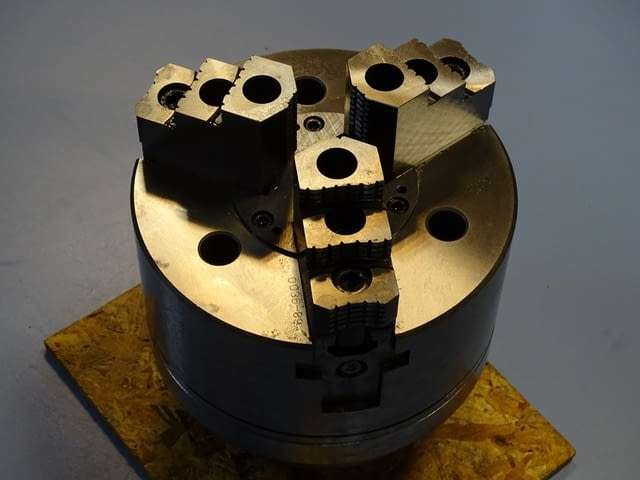 Клинозатегателен патронник Ф 200mm Bison 3-jaw power chuck+фланец - снимка 11