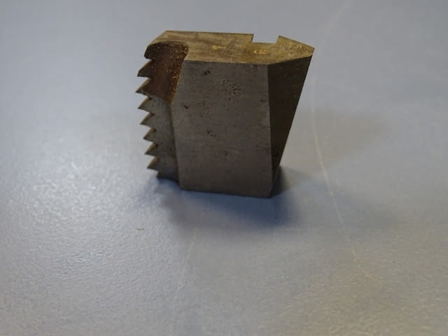 Нож резбонарезен NPT-2.5" HSS комплект за резбонарезна глава, град Пловдив - снимка 4