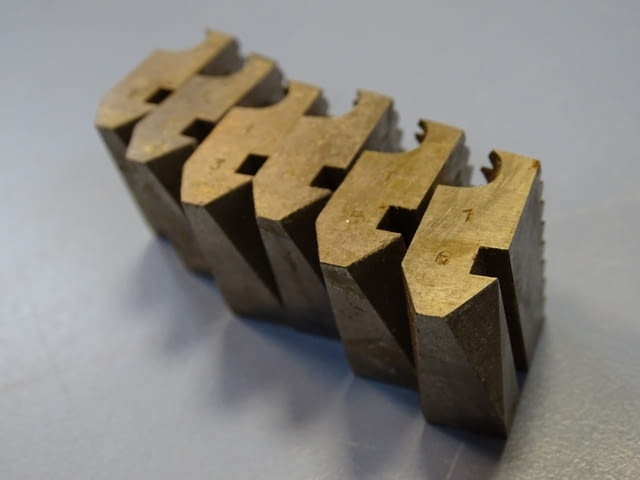 Нож резбонарезен NPT-2.5" HSS комплект за резбонарезна глава, град Пловдив - снимка 5