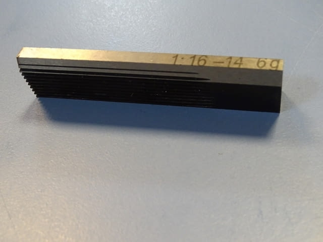 Нож резбонарезен 1:16-14 6g HSS комплект за резбонарезна глава - снимка 2