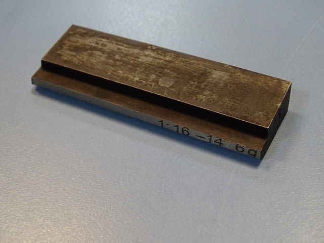 Нож резбонарезен 1:16-14 6g HSS комплект за резбонарезна глава - снимка 3