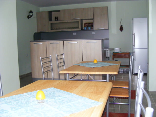 Вила Бадема Балчик, Къща под наем, Басейн, Детска площадка, Интернет, Климатик, Паркинг, Кабелна телевизия - град Балчик | Почивка на Море - снимка 3