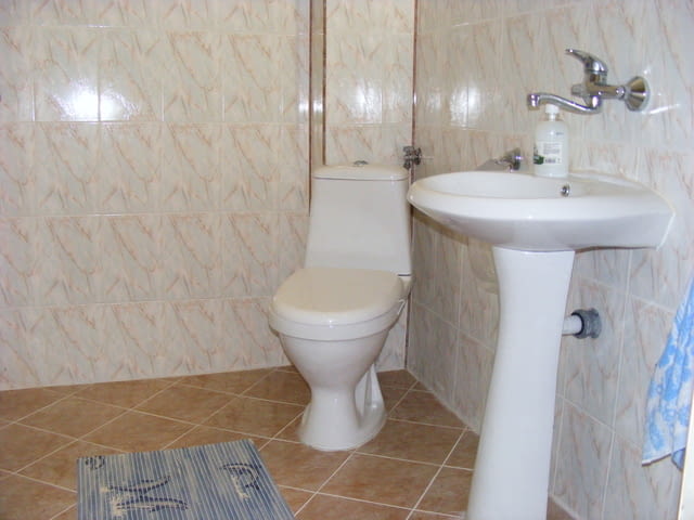 Вила Бадема Балчик, Къща под наем, Басейн, Детска площадка, Интернет, Климатик, Паркинг, Кабелна телевизия - град Балчик | Почивка на Море - снимка 10