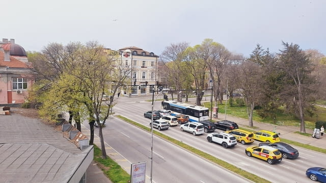 Продавам тристаен апартамент до Археологическис музей Варна, град Варна | Апартаменти - снимка 10