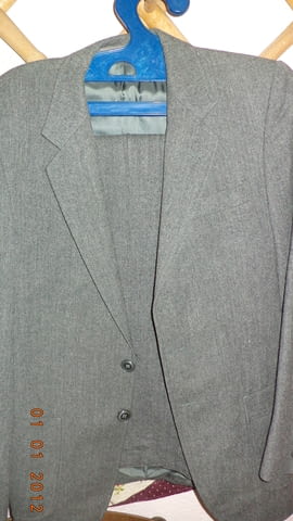 На вашето внимание - официален сив костюм Есен/Зима, Костюм, M - град Пловдив | Мъжки Дрехи - снимка 1