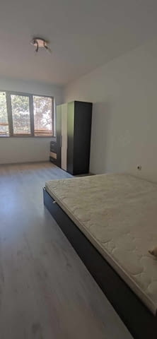 Давам под наем тристаен-2спални, хол, трапезария и бокс в Центъра до военна болница-ново обзаведен - снимка 11